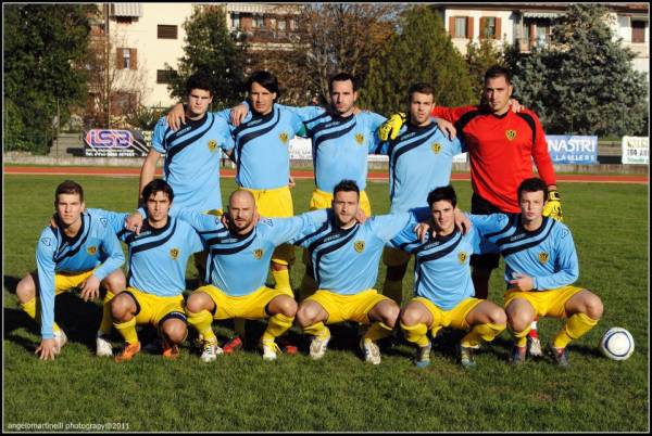 FORMAZIONE INIZIALE:della giustina-zanardo - sant - tronchin - pezzato: sartori - golemi - nicoletto- schifano - michielet - brustolon